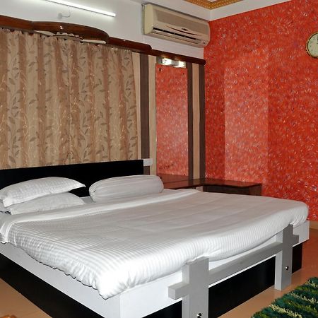 Hotel Lifestyle Сіліґурі Екстер'єр фото