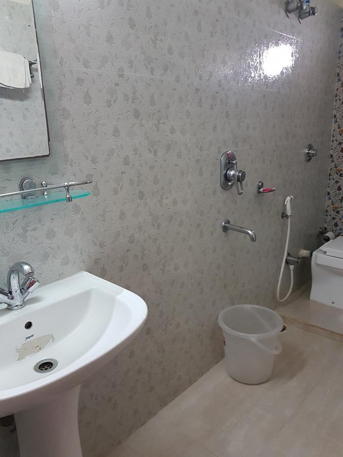 Hotel Lifestyle Сіліґурі Екстер'єр фото