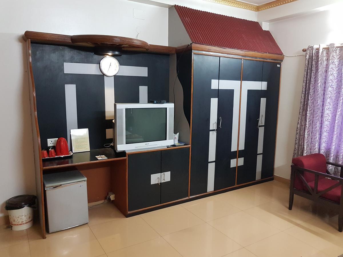 Hotel Lifestyle Сіліґурі Екстер'єр фото
