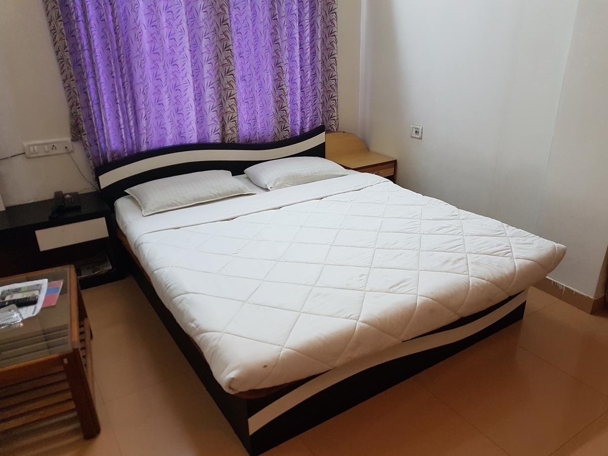 Hotel Lifestyle Сіліґурі Екстер'єр фото